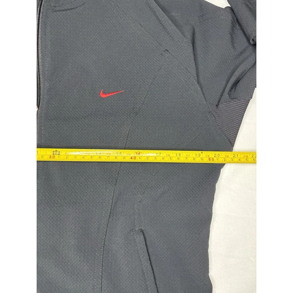 Nike Women's Black Sphere Dry Mesh Athletic Jacket‎ Size Medium Rare Silver Tag